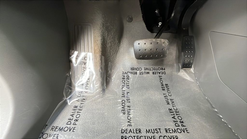 Used 2023 Cadillac XT5 Premium Luxury w/ LPO, Floor Liner Package image 22