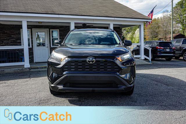 Used 2019 Toyota RAV4 LE image 11