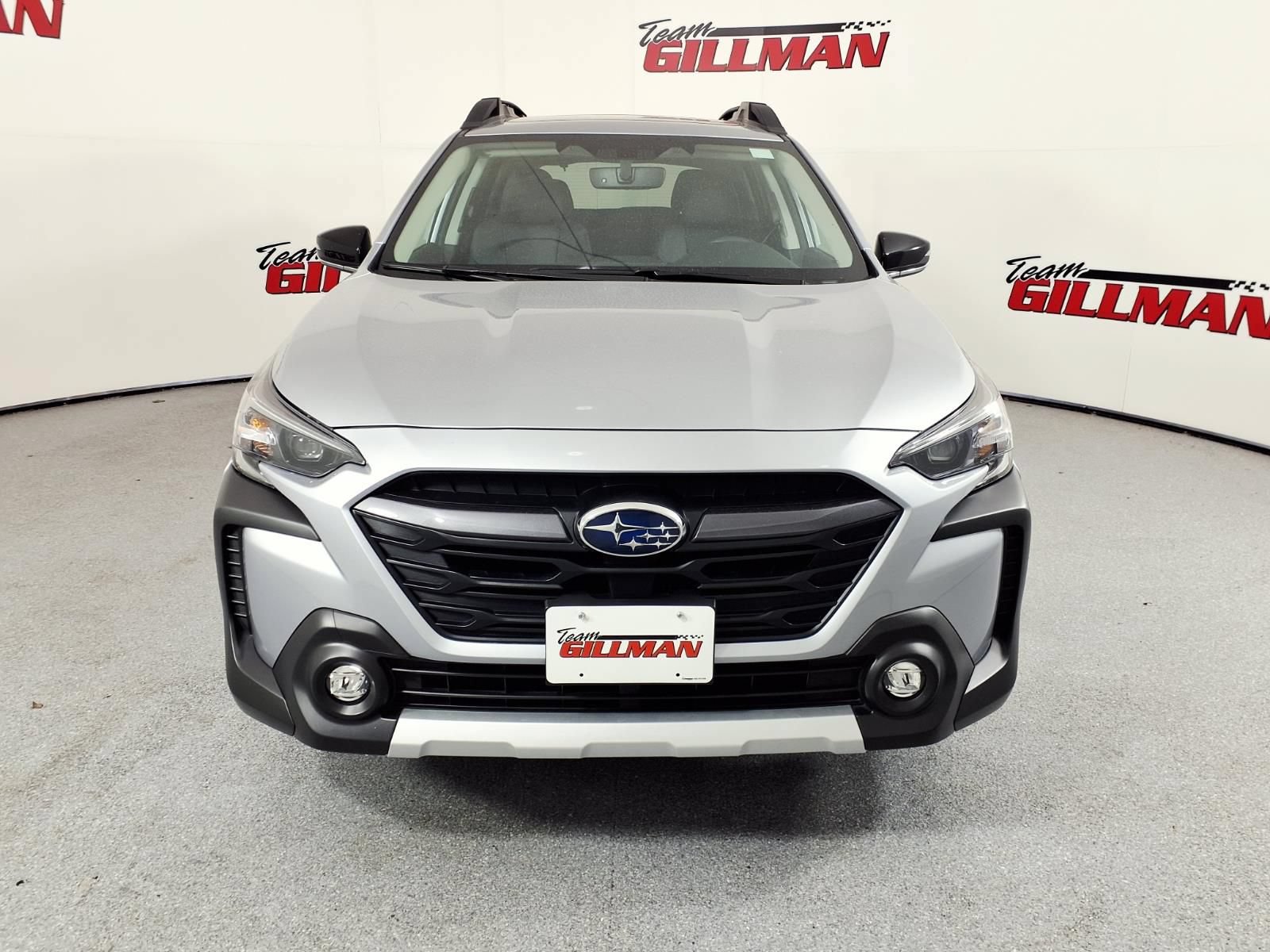 Certified 2025 Subaru Outback Limited AWD/4WD image 2