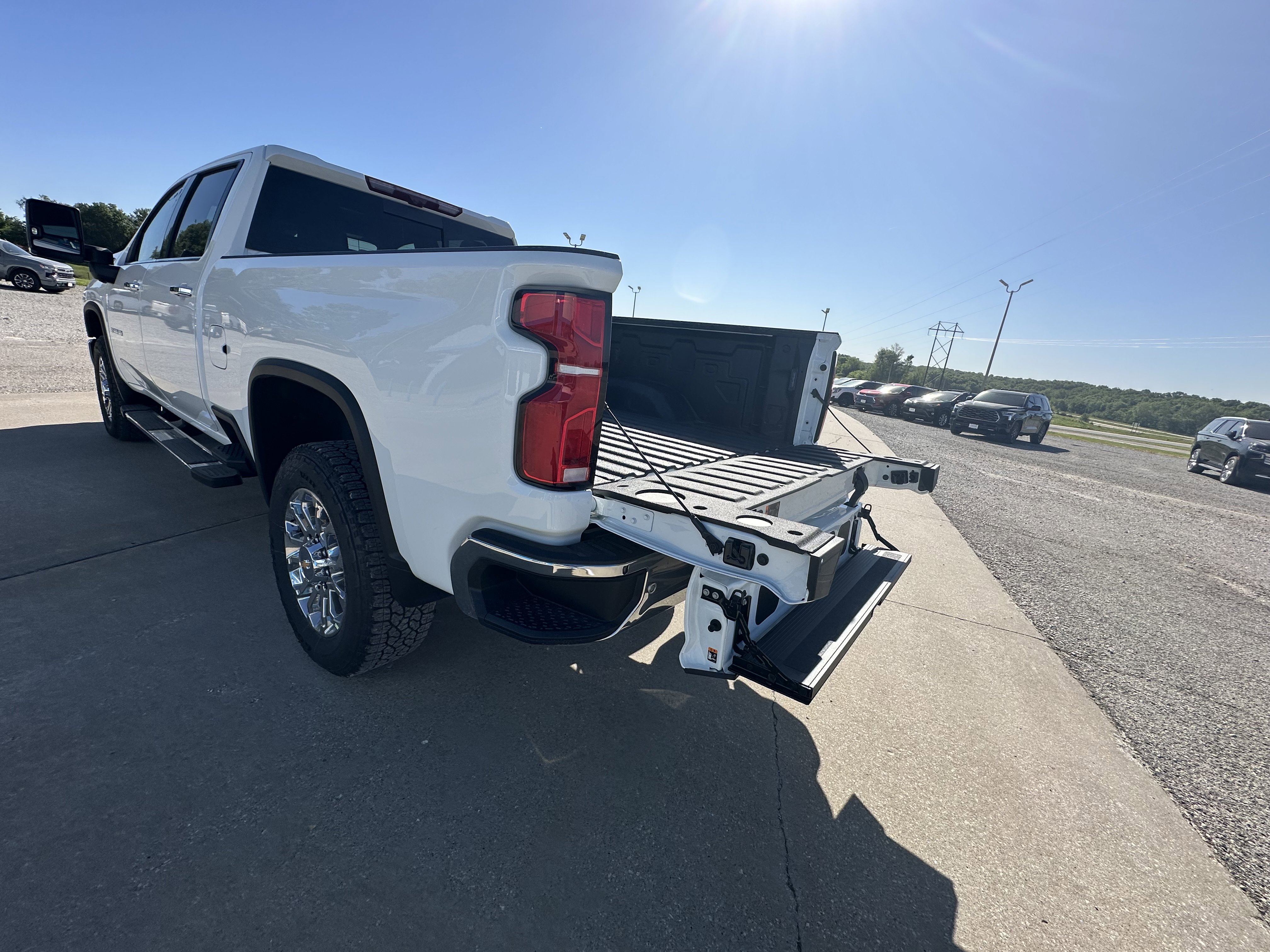 New 2026 Chevrolet Silverado 3500 LTZ w/ LTZ Convenience Package AWD/4WD image 15