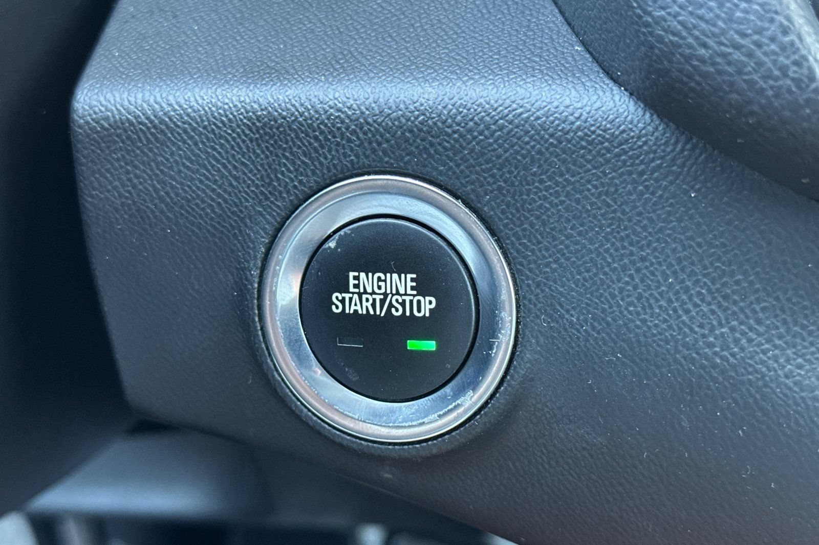 Certified 2022 GMC Terrain AT4 w/ Infotainment Package II AWD/4WD image 24