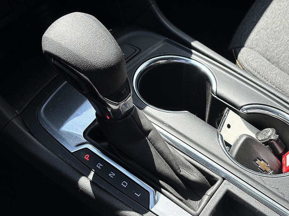 Used 2024 Chevrolet Equinox LT w/ LPO, Floor Liner Package FWD image 20