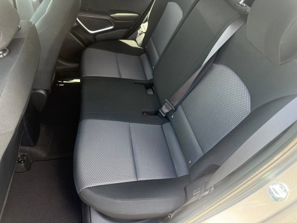 Used 2025 Kia Soul LX w/ LX Technology Package FWD image 36