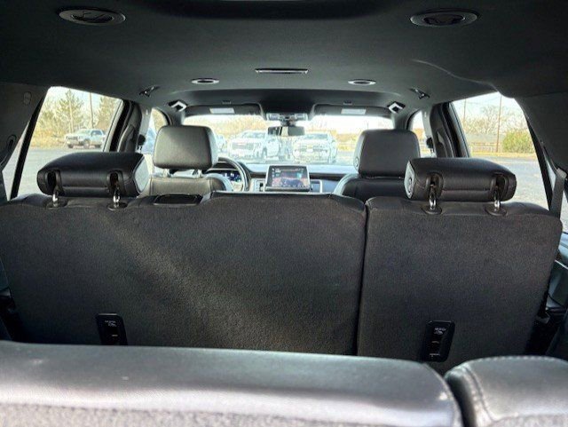 Used 2022 Chevrolet Tahoe Z71 w/ Luxury Package image 16