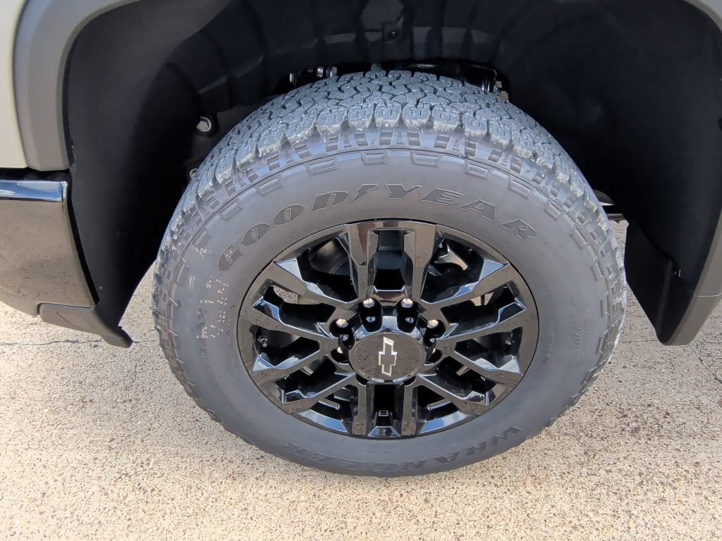 New 2026 Chevrolet Silverado 2500 Custom w/ Custom Value Package AWD/4WD image 42