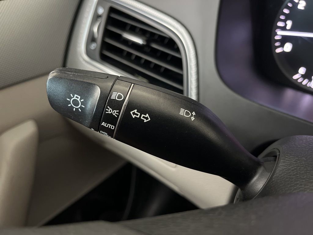 Used 2017 Hyundai Sonata SE w/ Cargo Package FWD image 59
