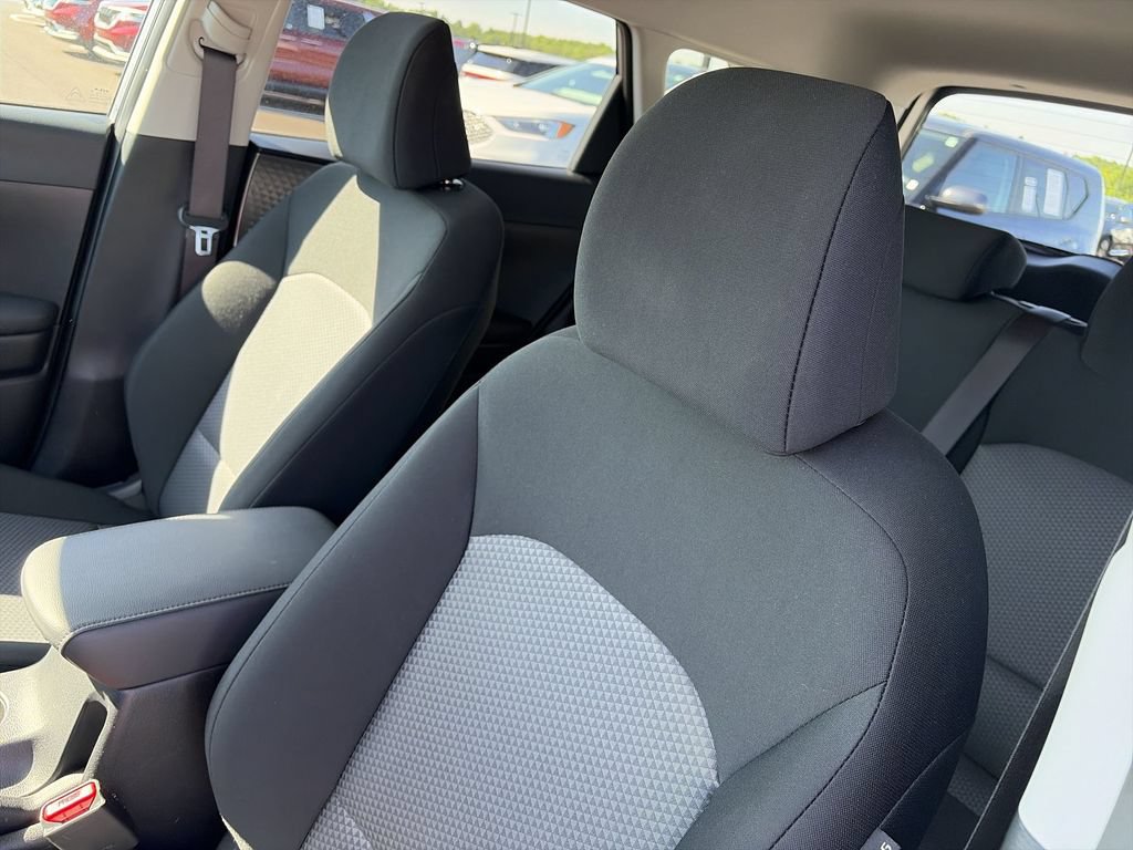 Used 2025 Kia Soul LX FWD image 13