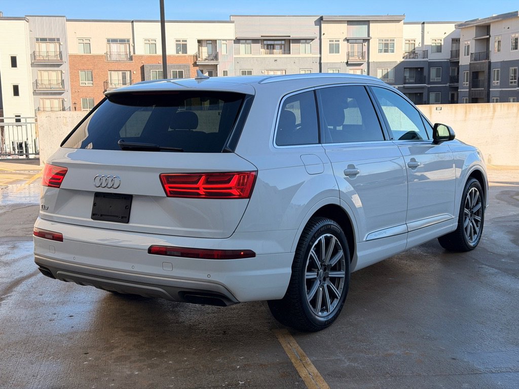 Used 2019 Audi Q7 3.0T Premium Plus AWD/4WD image 3