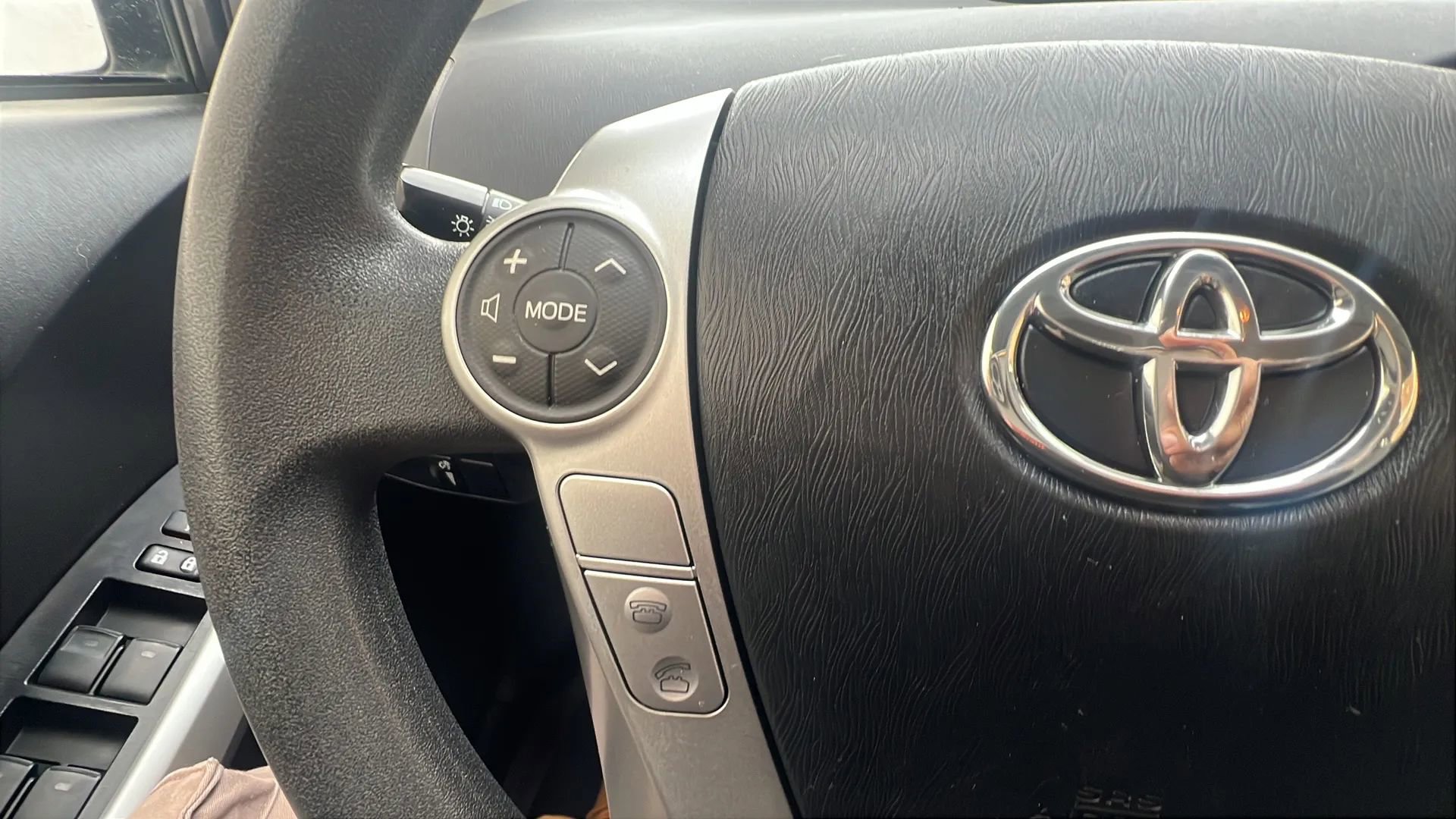 Used 2014 Toyota Prius One image 13