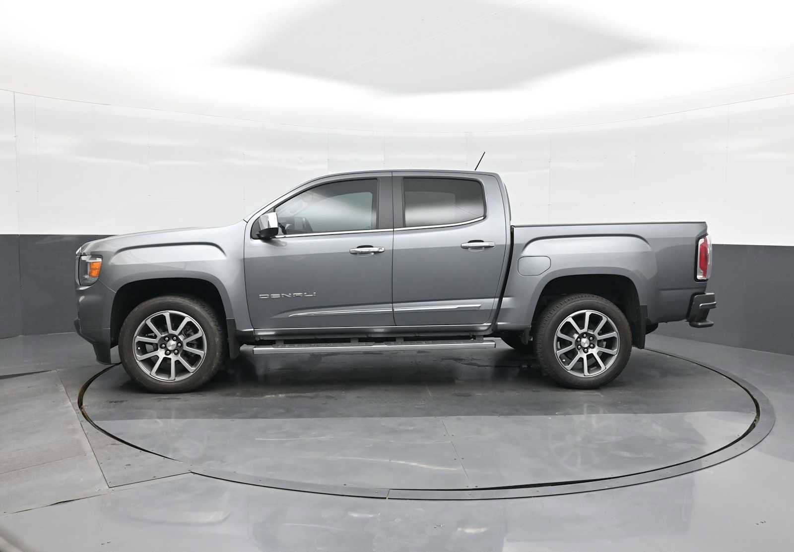 Used 2022 GMC Canyon Denali w/ LPO, Power Package image 4