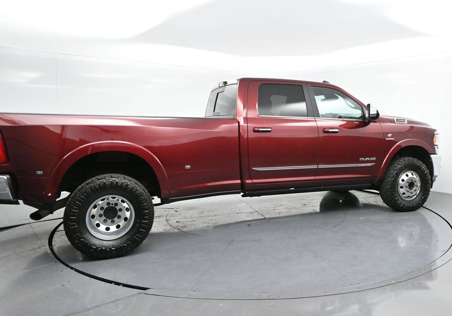 Used 2022 RAM 3500 Limited image 8