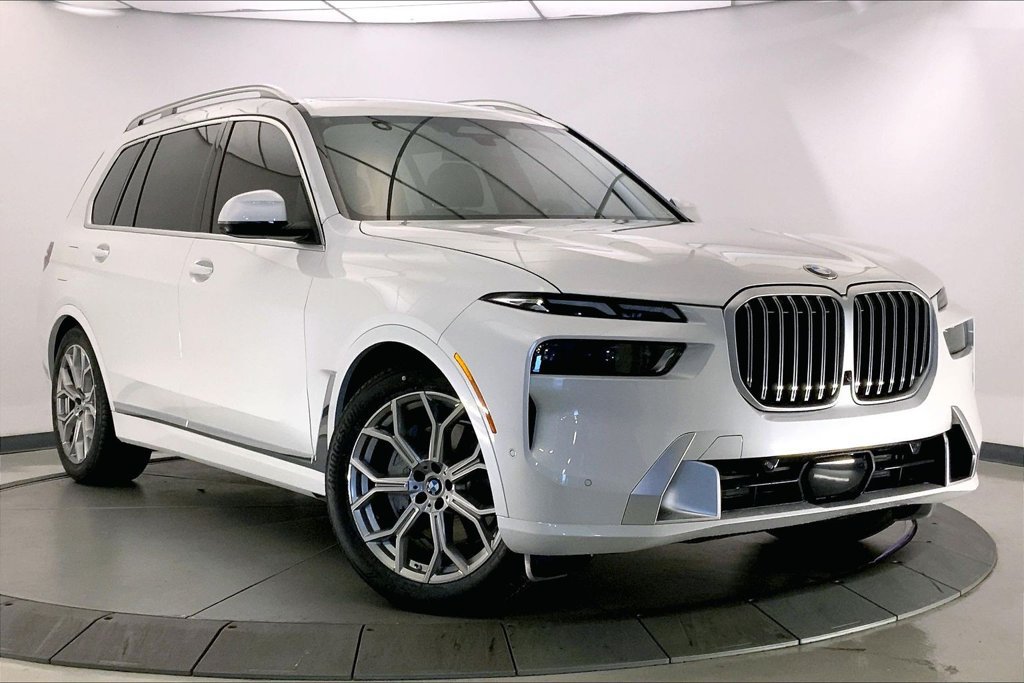 Certified 2024 BMW X7 xDrive40i w/ Premium Package AWD/4WD image 33