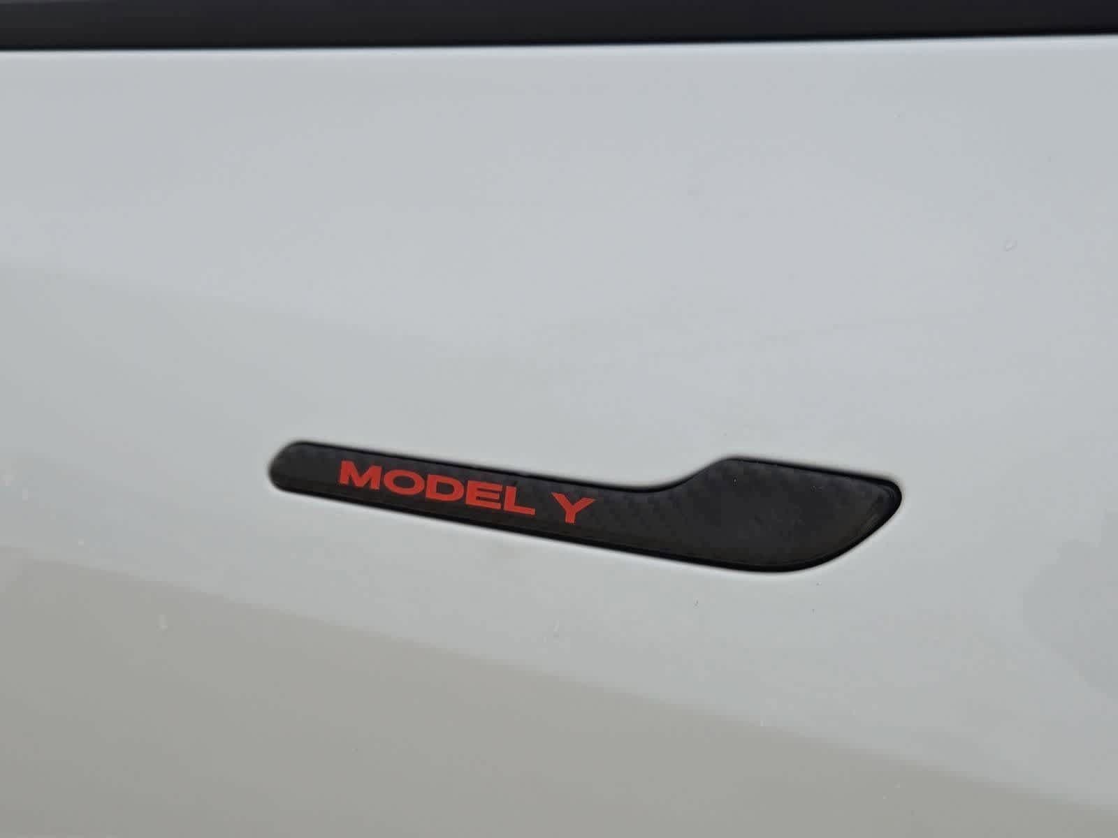 Used 2022 Tesla Model Y Performance AWD/4WD image 11