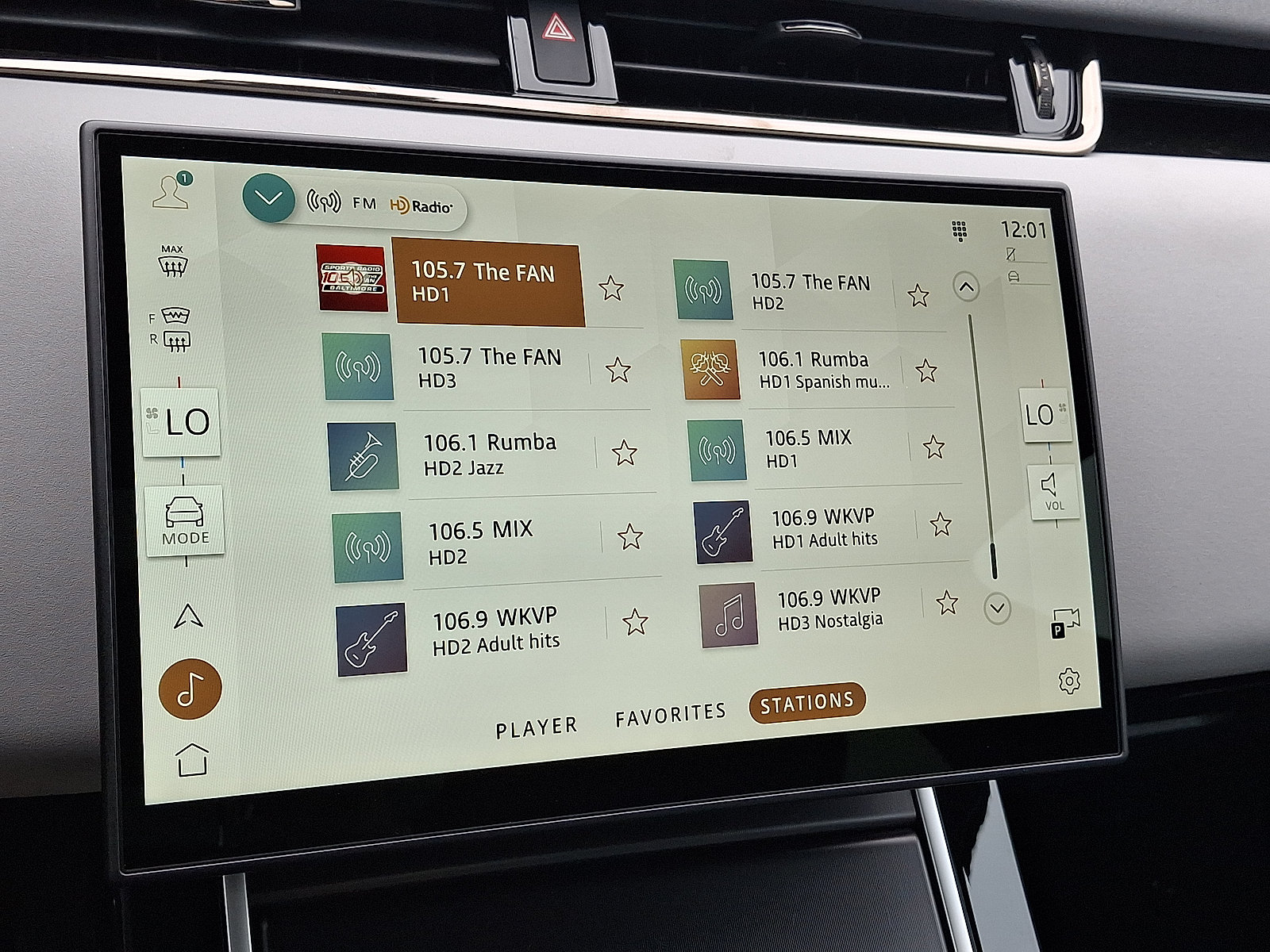 New 2026 Land Rover Range Rover Evoque Hoxton AWD/4WD image 9