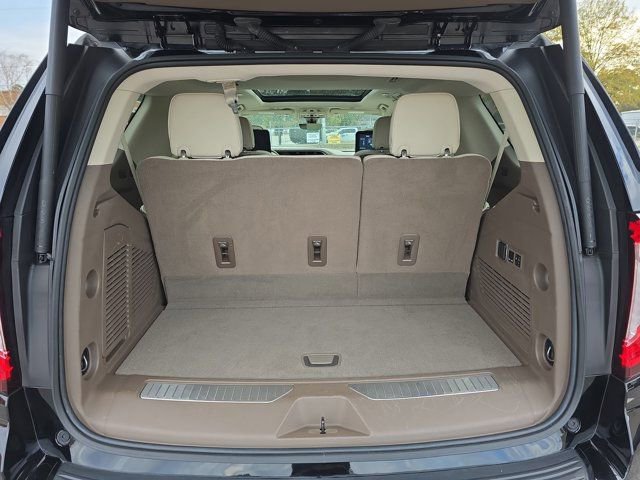 Used 2021 GMC Yukon Denali w/ Denali Premium Package image 13