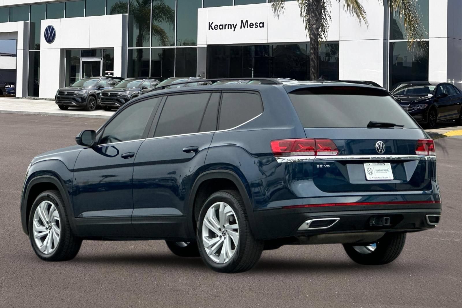 Used 2023 Volkswagen Atlas SE w/ Panoramic Sunroof Package FWD image 6