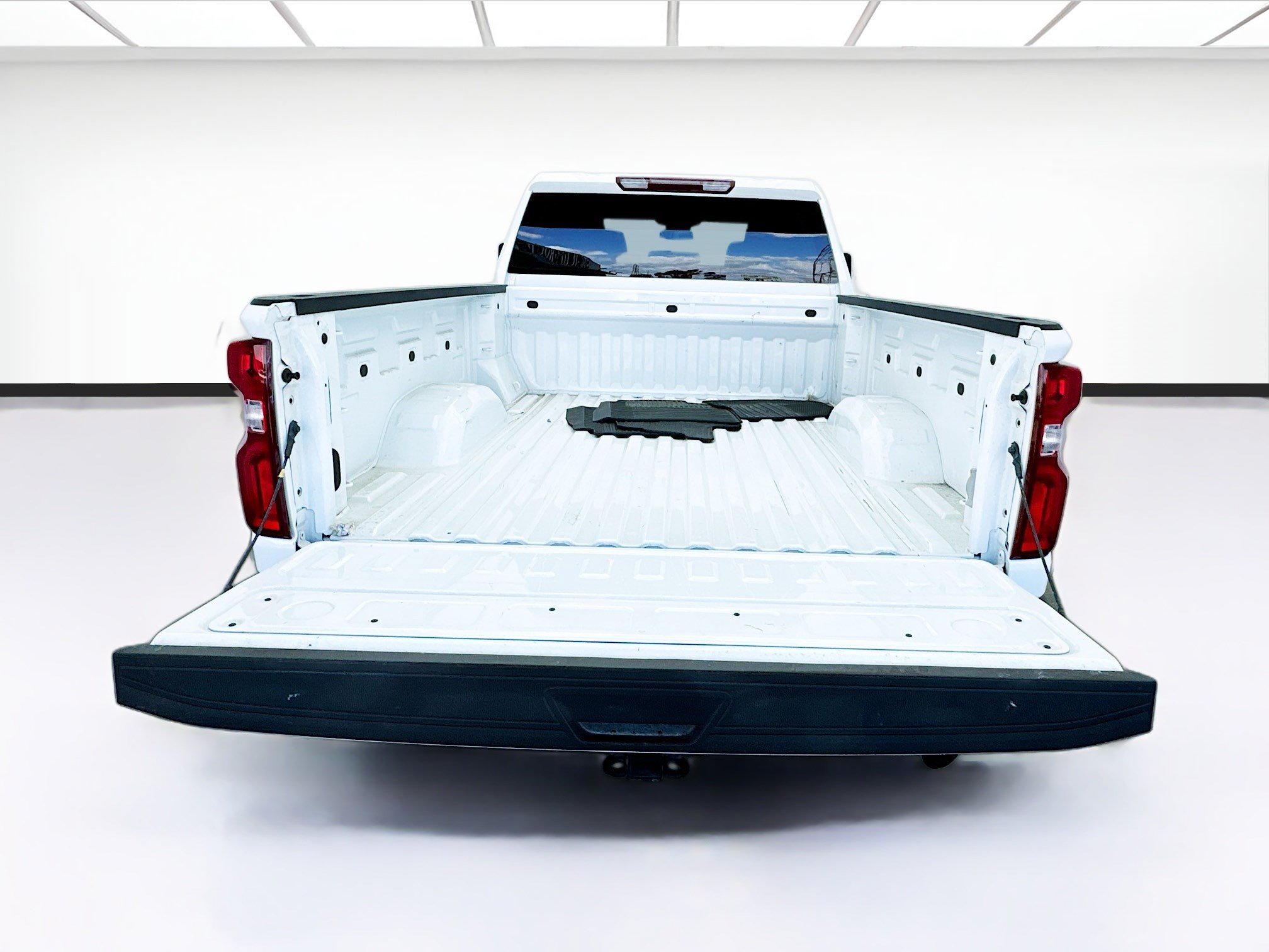 Used 2024 Chevrolet Silverado 2500 LTZ AWD/4WD image 17