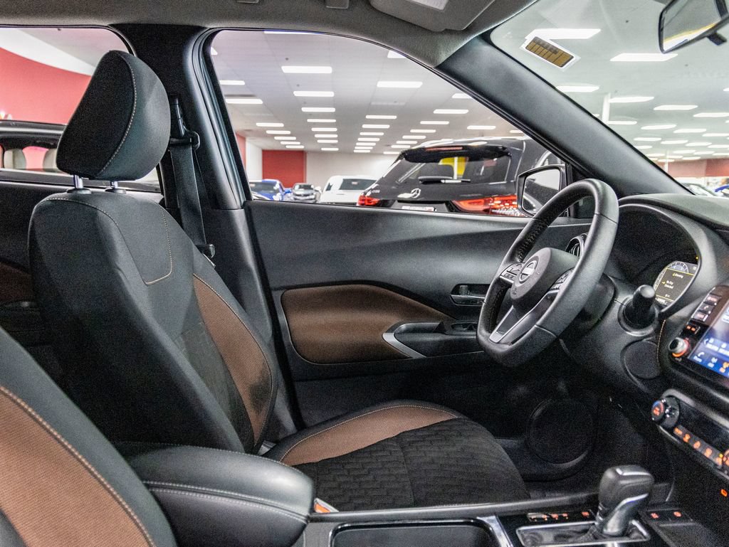 Used 2023 Nissan Kicks SR FWD image 32