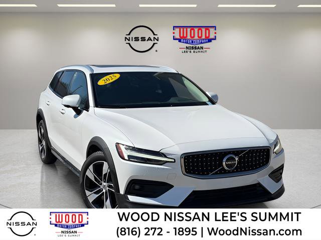Used 2025 Volvo V60 B5 Cross Country Plus