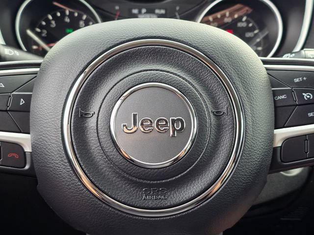 Used 2020 Jeep Compass Latitude FWD image 25