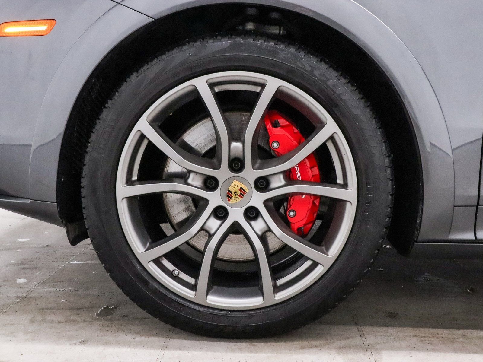 Used 2023 Porsche Cayenne GTS w/ Premium Package AWD/4WD image 8