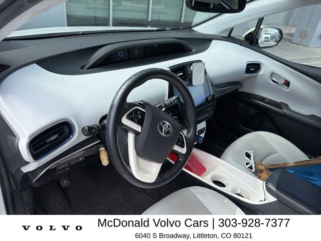 Used 2016 Toyota Prius Four Touring FWD image 8