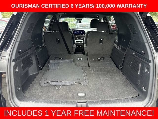 Used 2025 Chevrolet Traverse LT FWD image 13