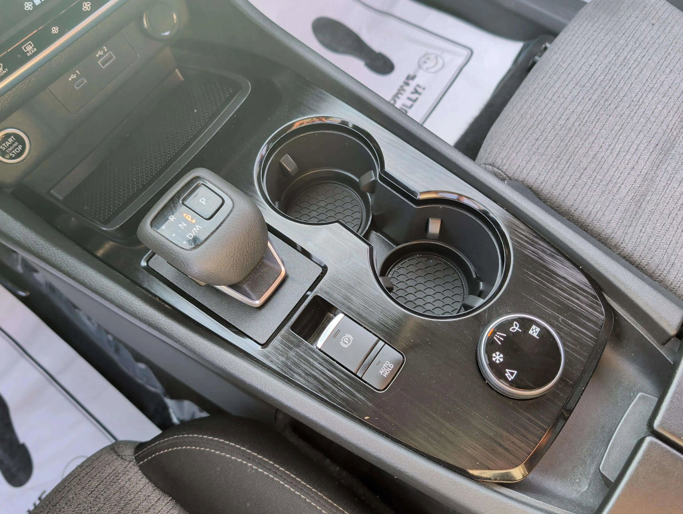 Used 2023 Nissan Rogue SV image 35