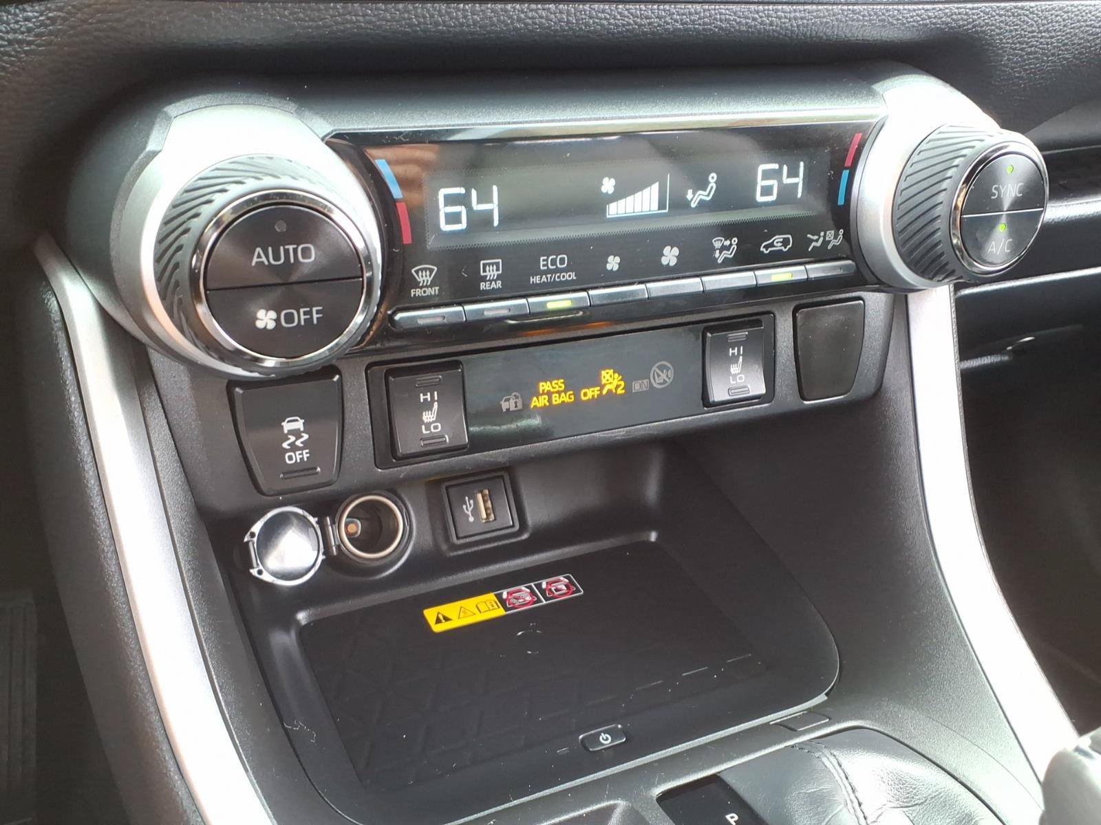 Certified 2024 Toyota RAV4 XSE w/ Advanced Technology Package AWD/4WD image 18