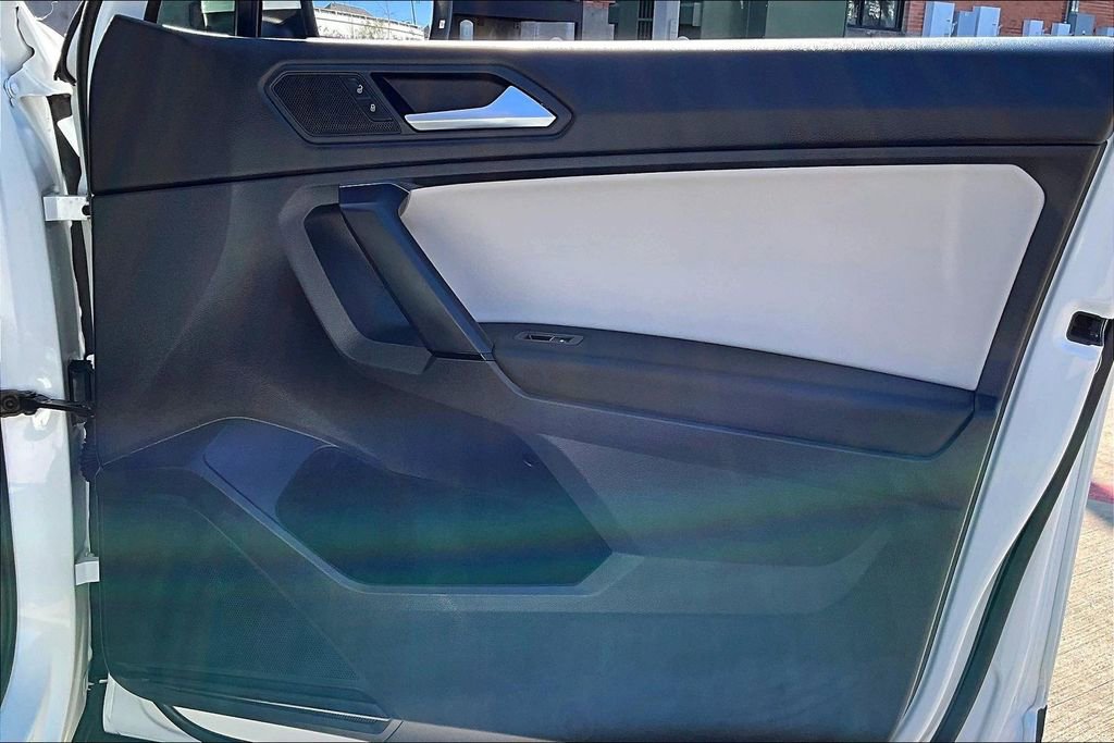 Used 2019 Volkswagen Tiguan SE image 25