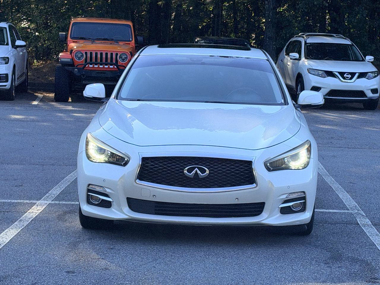 Used 2017 INFINITI Q50 3.0t Premium w/ Driver Assistance Package RWD image 4