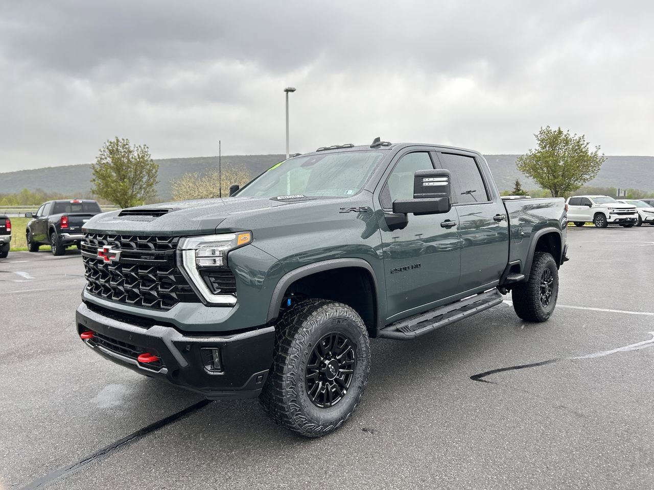 New 2026 Chevrolet Silverado 2500 ZR2 w/ LPO, Dark Essentials Package AWD/4WD image 3