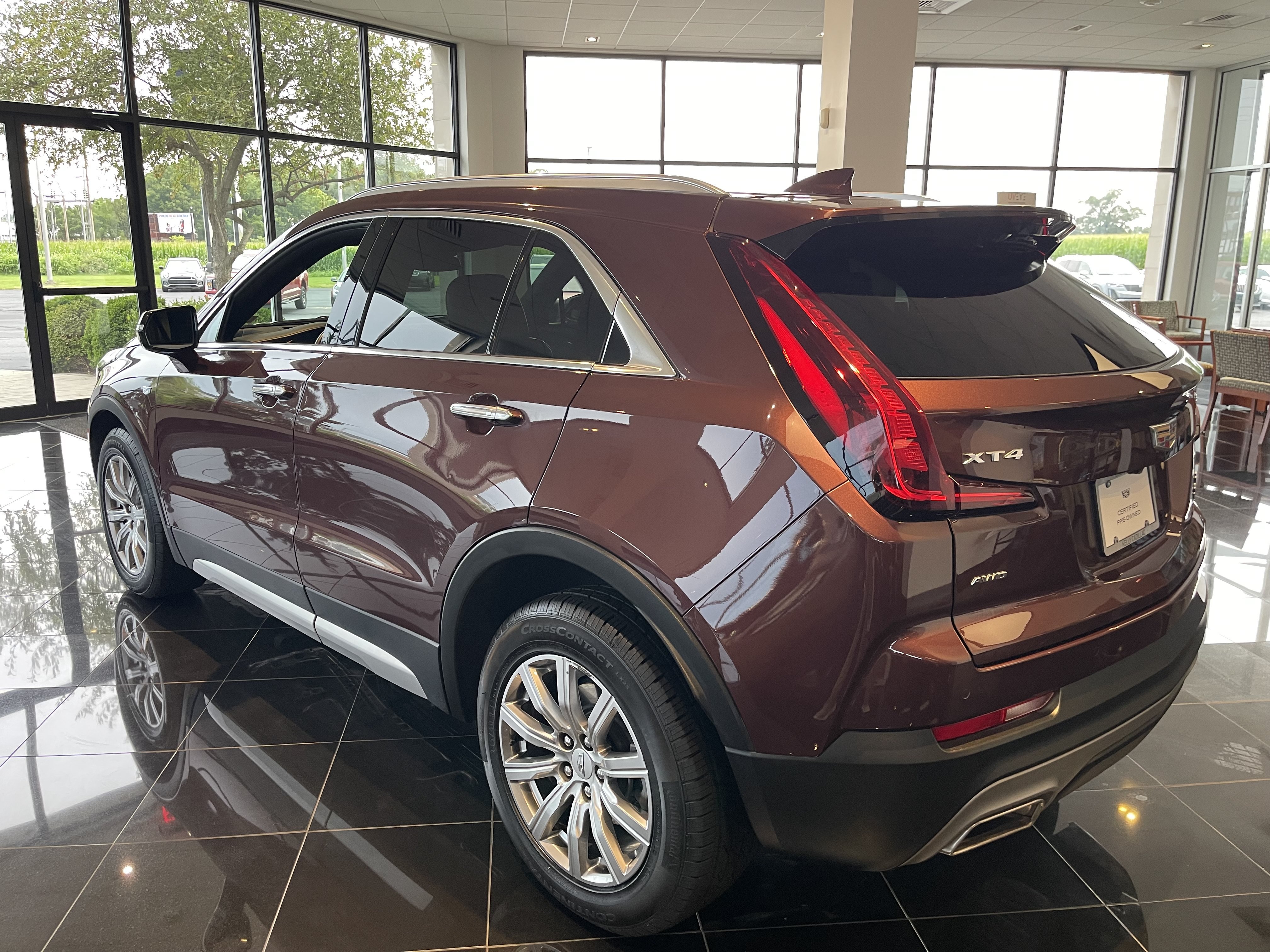 Certified 2023 Cadillac XT4 Premium Luxury AWD/4WD image 4
