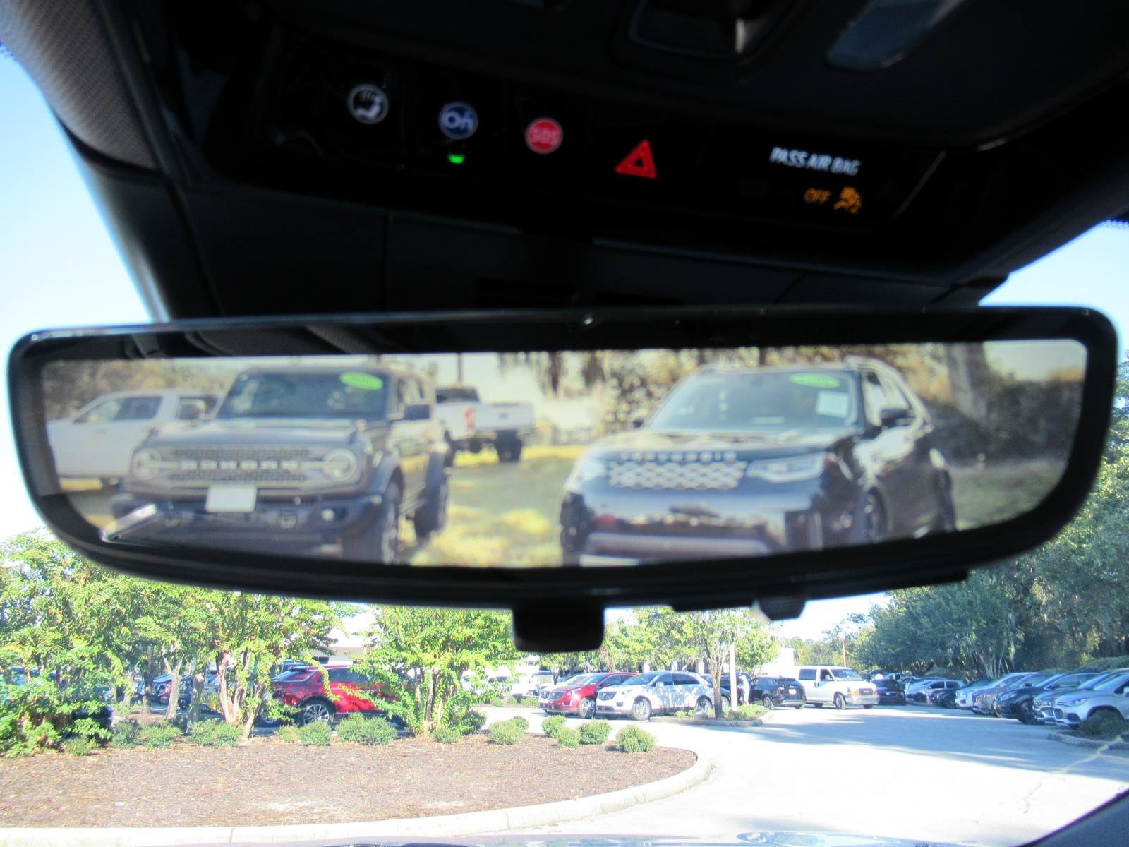 Certified 2025 Cadillac Optiq Sport 2 AWD/4WD image 29