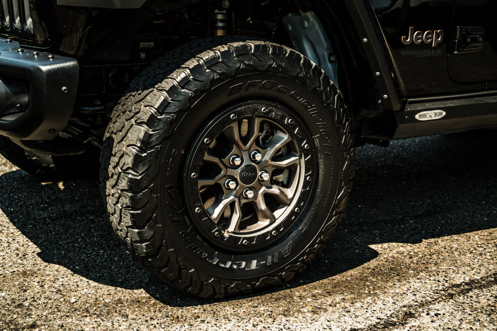 Used 2021 Jeep Wrangler Unlimited Rubicon w/ Trailer Tow Package AWD/4WD image 25