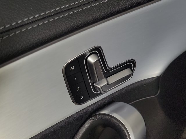 Used 2025 Mercedes-Benz CLA 250 image 16
