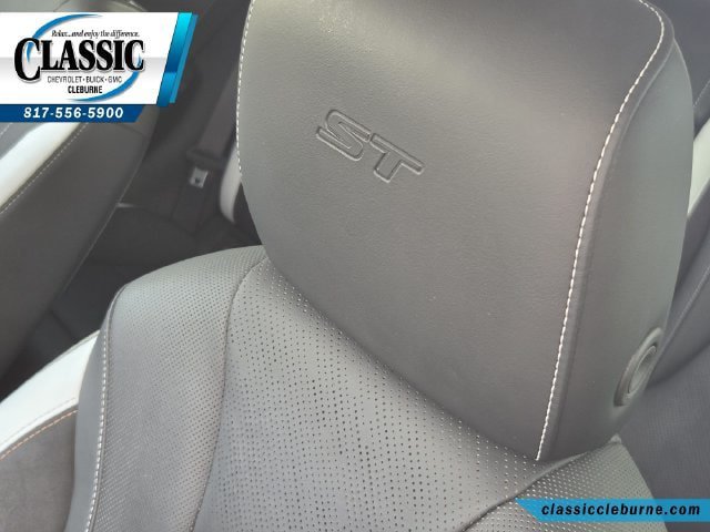Used 2025 Buick Envision Sport Touring AWD/4WD image 16