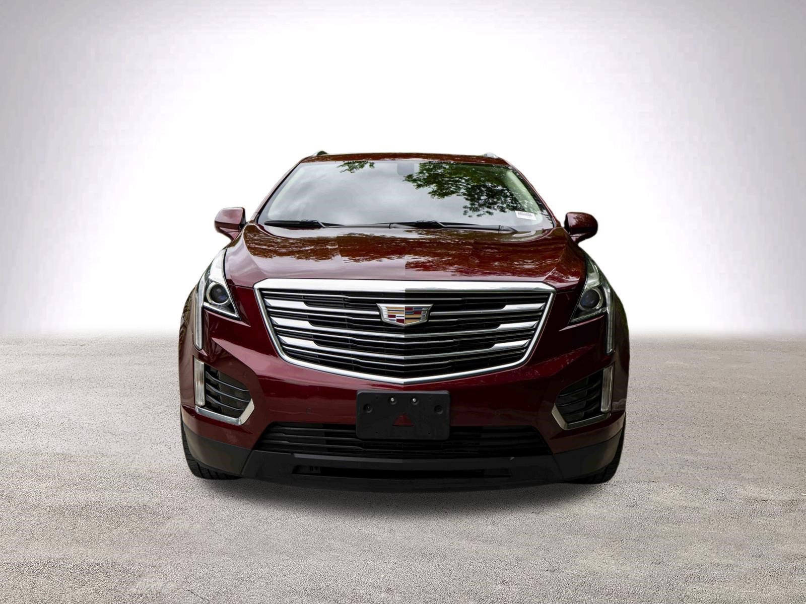 Used 2017 Cadillac XT5 Luxury image 3