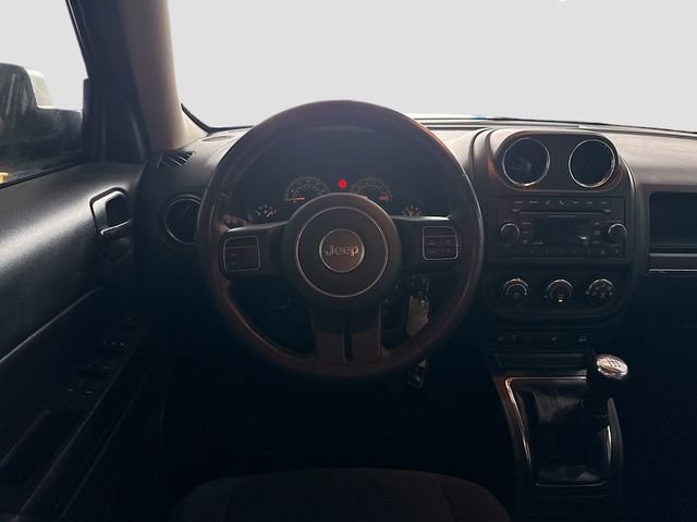 Used 2014 Jeep Patriot Latitude FWD image 20