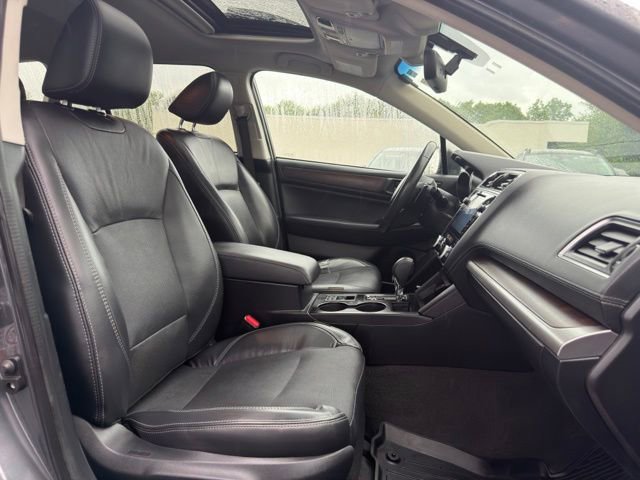 Used 2019 Subaru Outback 3.6R Limited AWD/4WD image 25