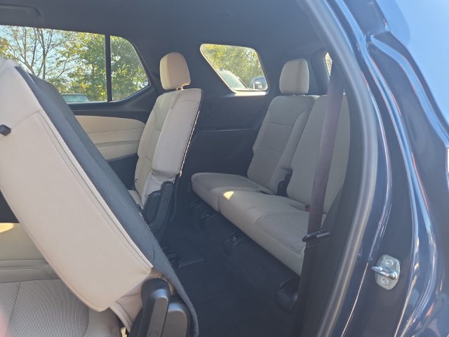 Certified 2023 Chevrolet Traverse LS w/ Midnight/Sport Edition AWD/4WD image 28