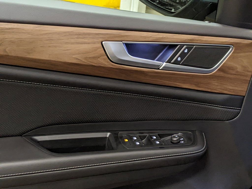 New 2026 Volkswagen Atlas SE image 10