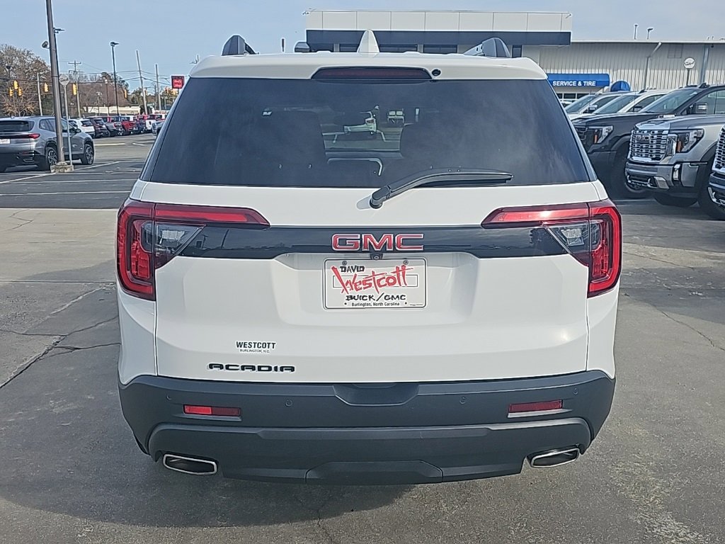 Certified 2022 GMC Acadia SLT w/ Elevation Edition image 5