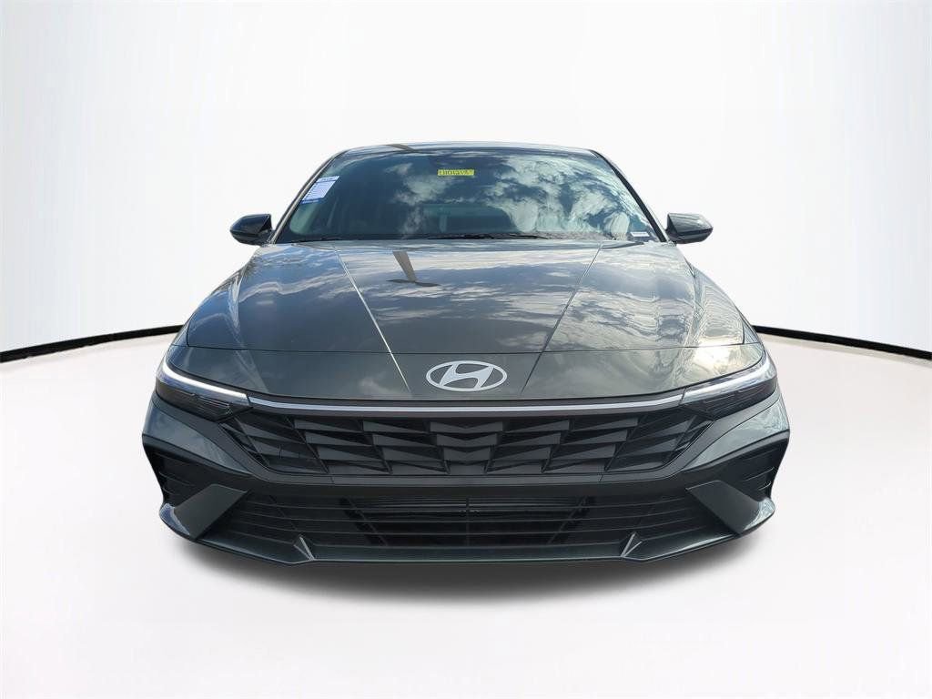 New 2026 Hyundai Elantra Sport image 3