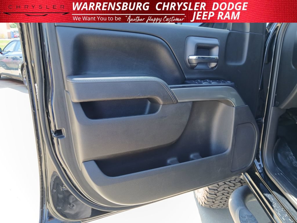 Used 2017 Chevrolet Silverado 1500 LT w/ All Star Edition AWD/4WD image 11