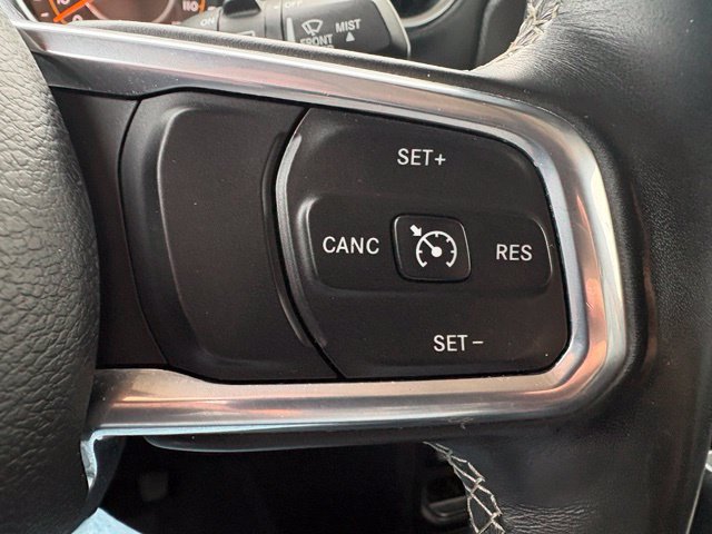 Used 2020 Jeep Wrangler Unlimited Sahara w/ Uconnect 4C Nav & Sound Group AWD/4WD image 25