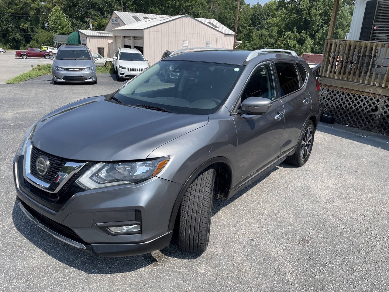 Used 2019 Nissan Rogue SL FWD image 3