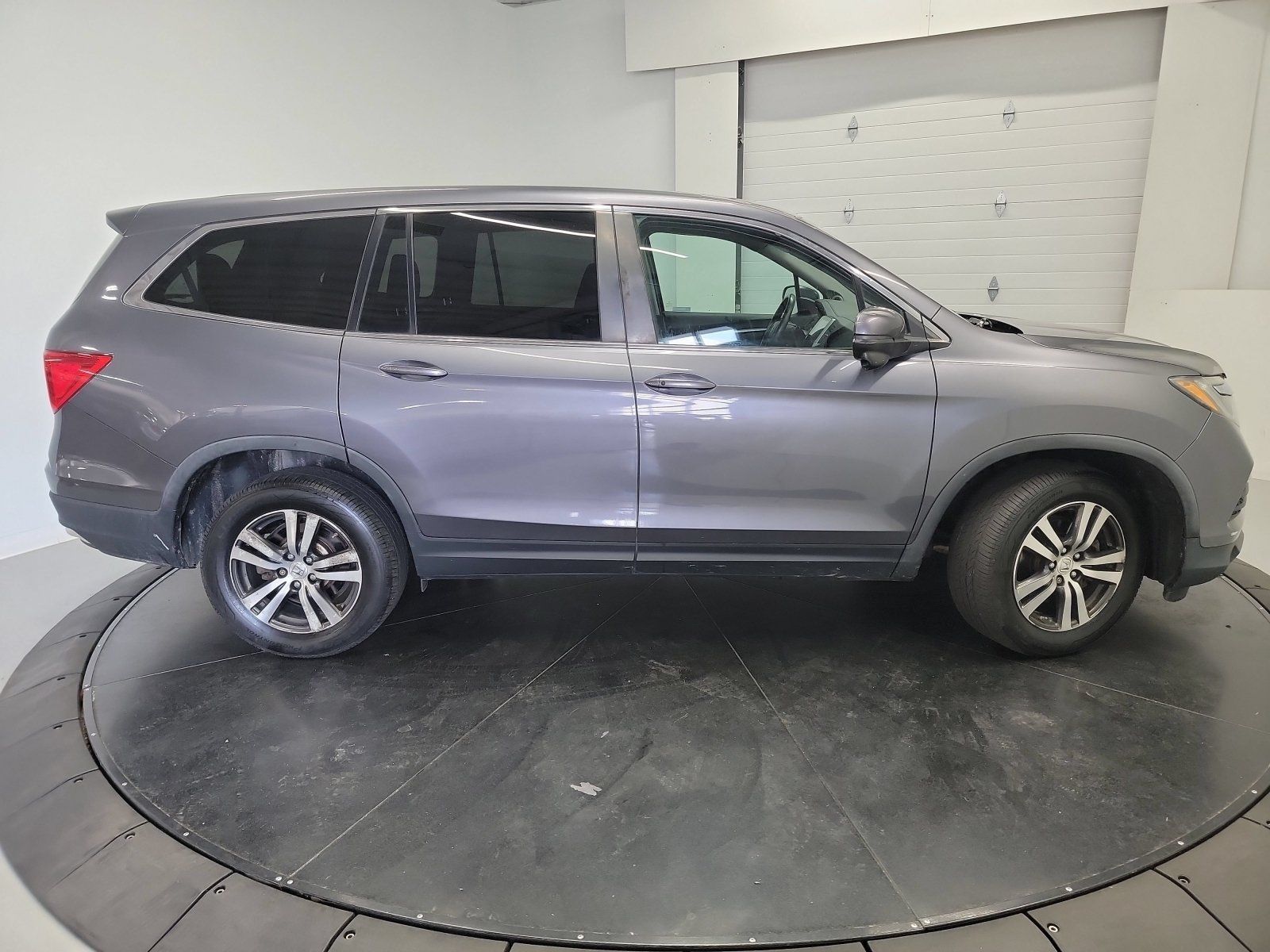Used 2018 Honda Pilot EX-L image 11