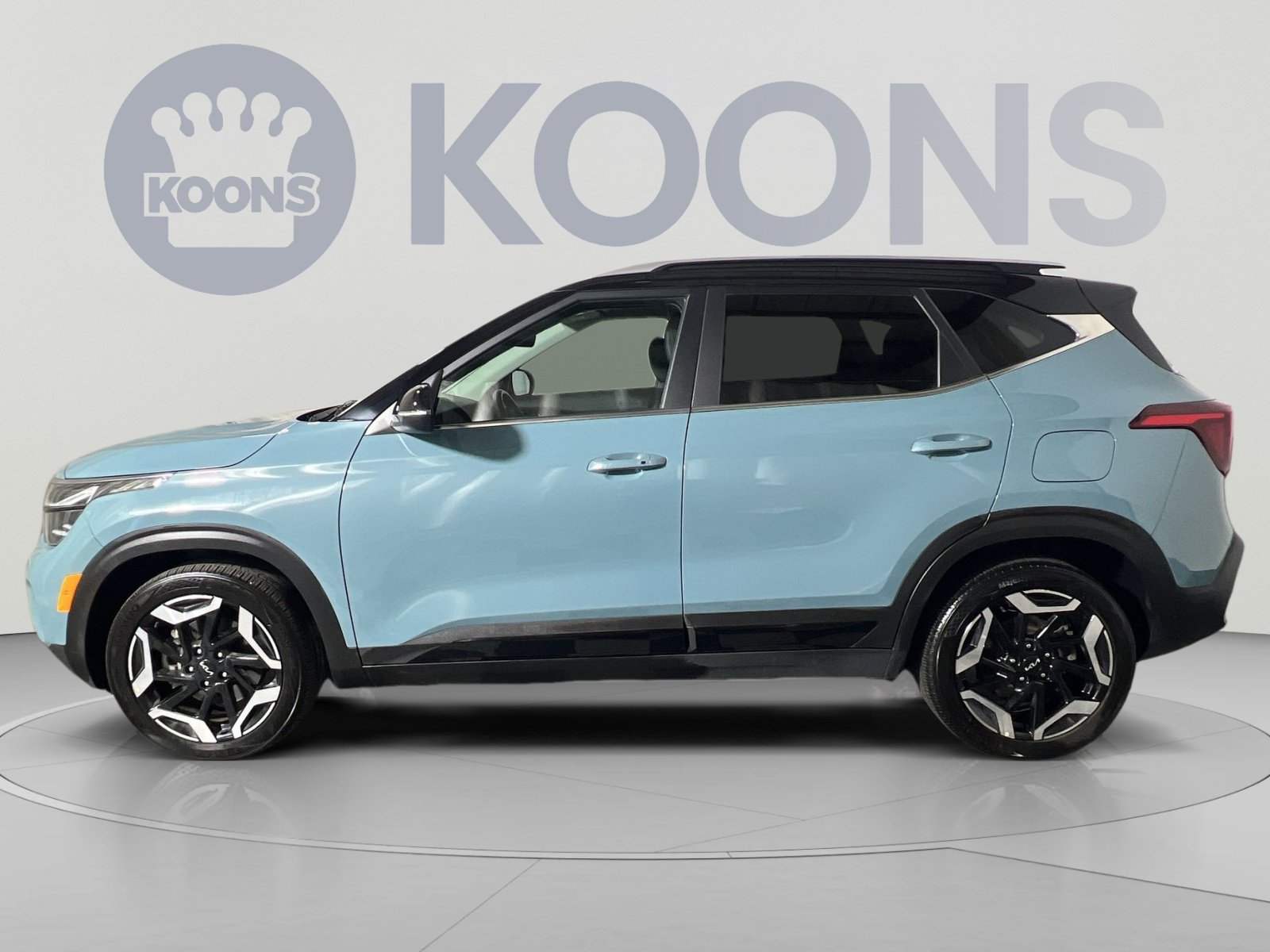 Used 2024 Kia Seltos SX AWD/4WD image 2