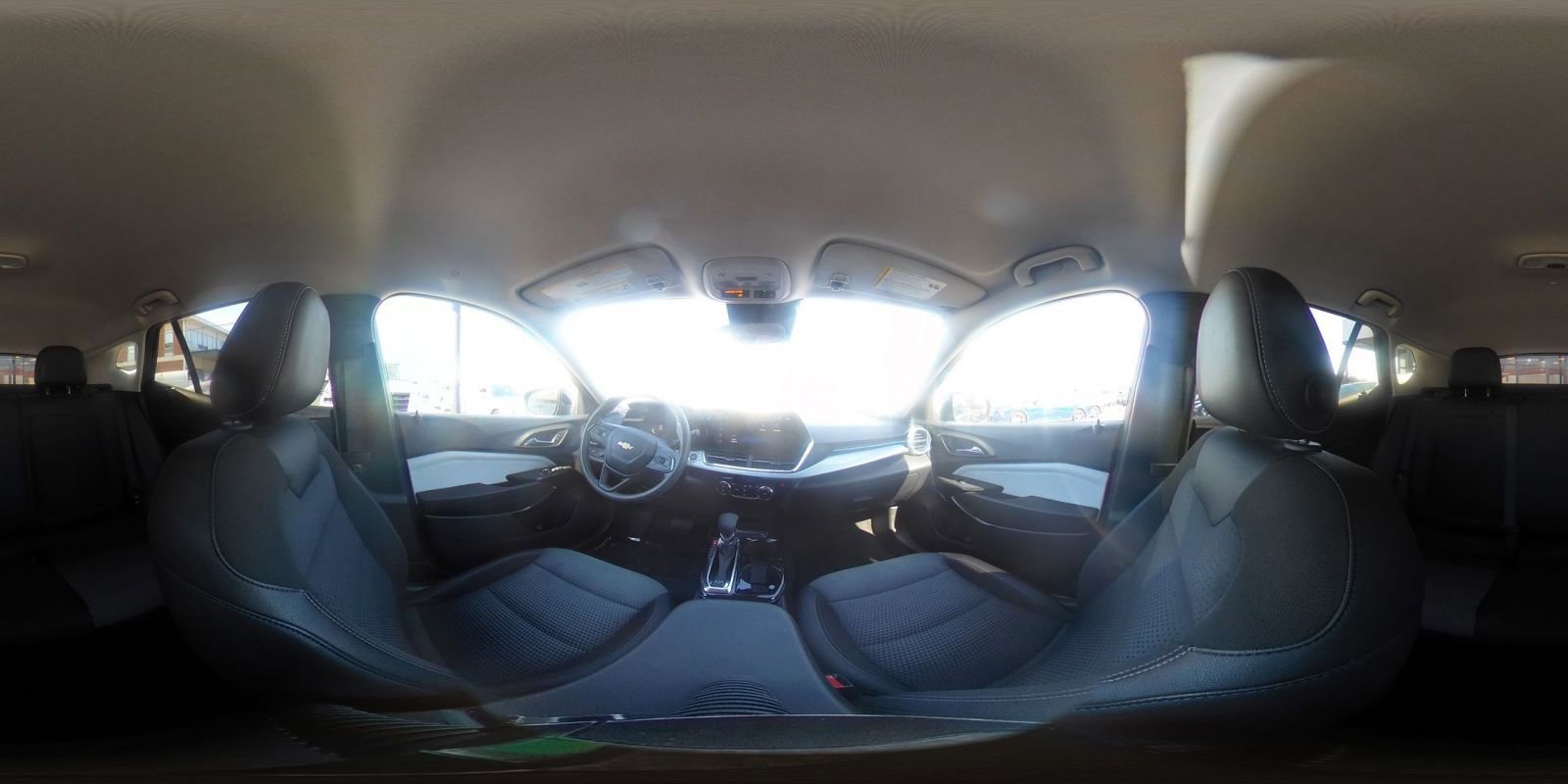 Used 2025 Chevrolet Trax LT FWD image 41